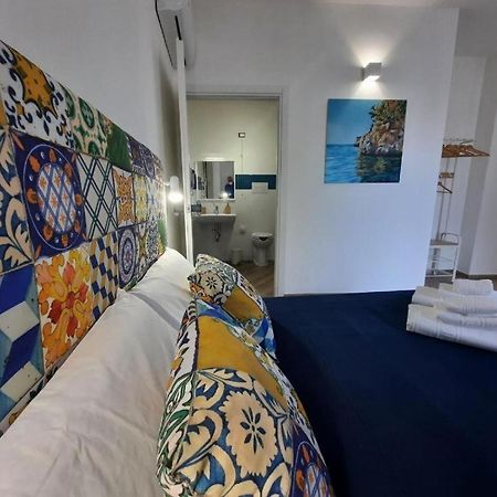 B&B Lastracu Кастелламмаре-дель-Гольфо Екстер'єр фото